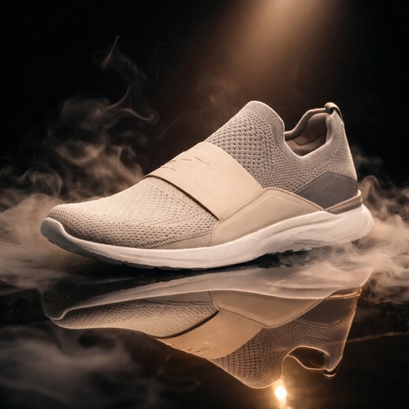 NIB APL TechLoom Bliss Men's Slip-On Sneakers Size 9.5 Tundra Beach Ivory - Picture 2 of 7